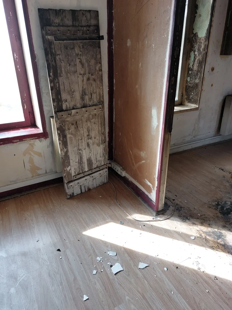 Rénovation complète après sinistre - photo 10